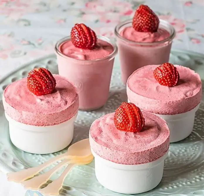 Soufflé Glacé aux fraises