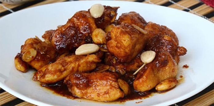 Poulet aux amandes et sauce soja