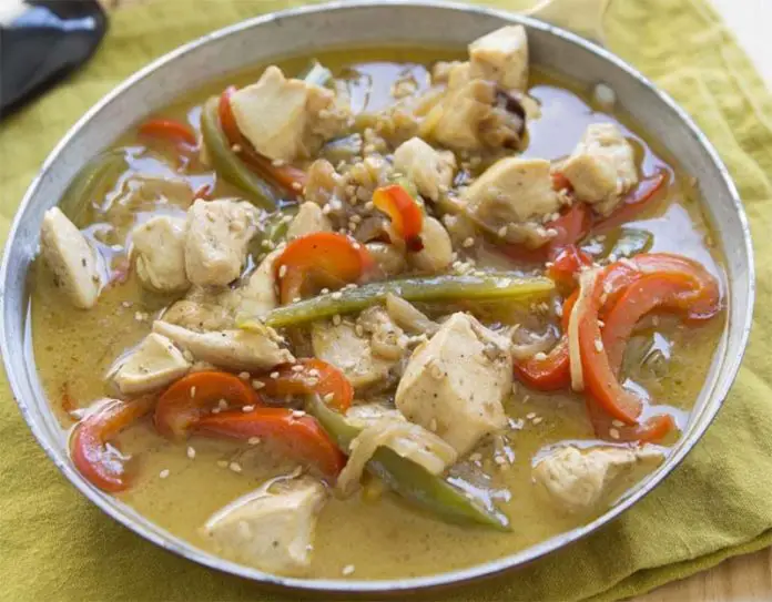 Poulet au curry et aux lentilles