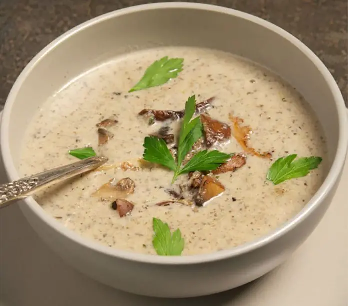 Soupe Aux Poireaux et aux Champignons