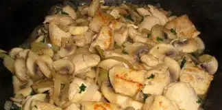 Sauté de poulet aux champignons