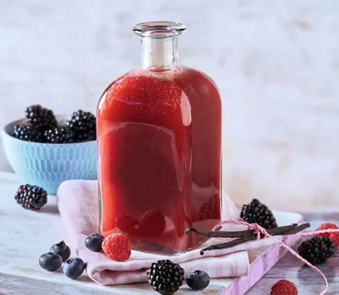 Liqueur de fruits rouges