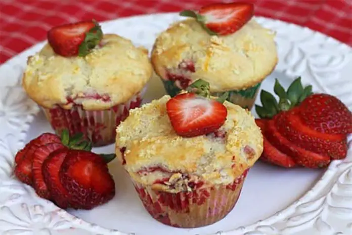 Muffins au Yaourt et aux Fraises