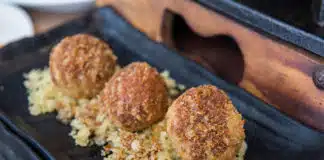 Boulettes de saumon et crevettes