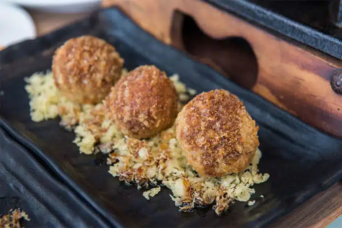 Boulettes de saumon et crevettes