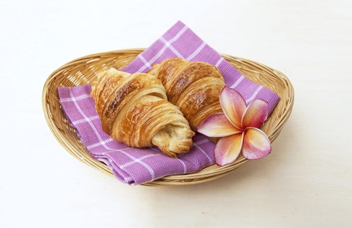 Croissants aux pommes et cannelle