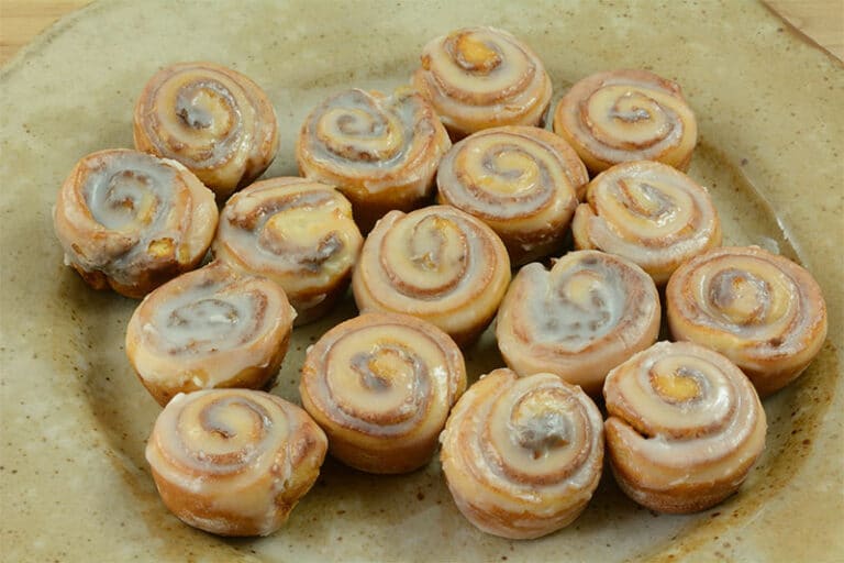 Cinnamon rolls