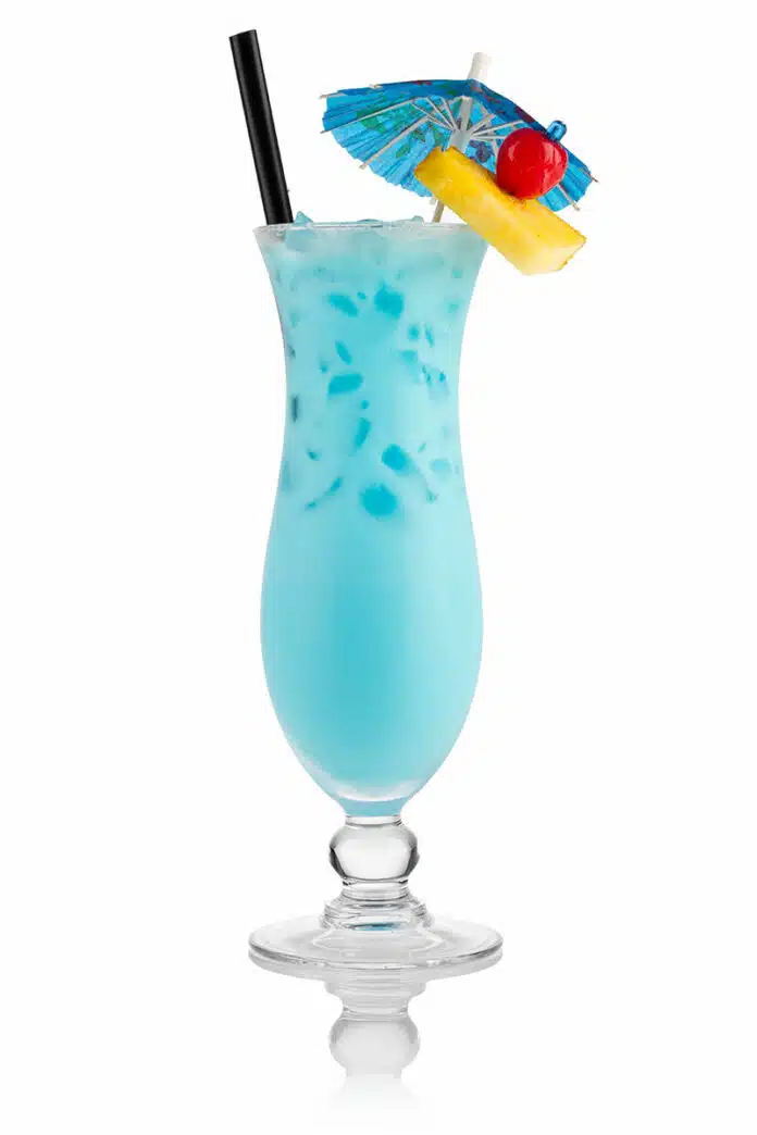 Cocktail de coco au curaçao