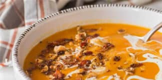 Velouté de Butternut au curry et aux noisettes