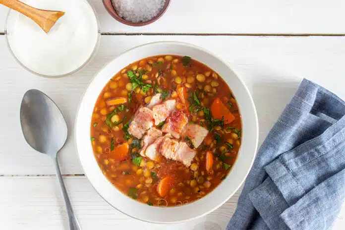 Soupe de lentilles et lardons