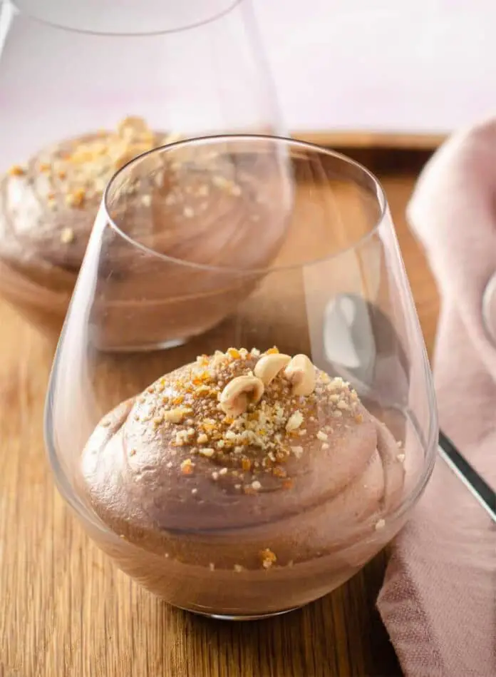 Mousse soyeuse à la noisette