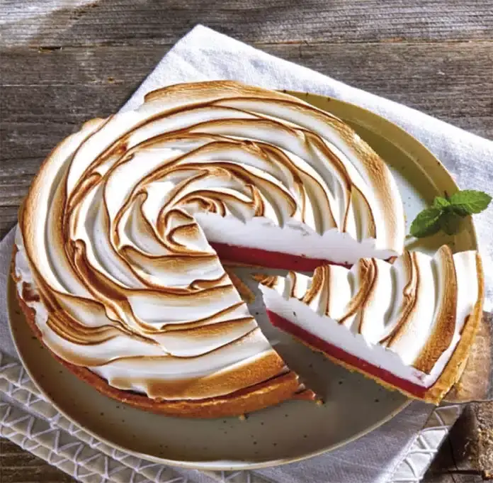 Tarte aux fraises meringuée