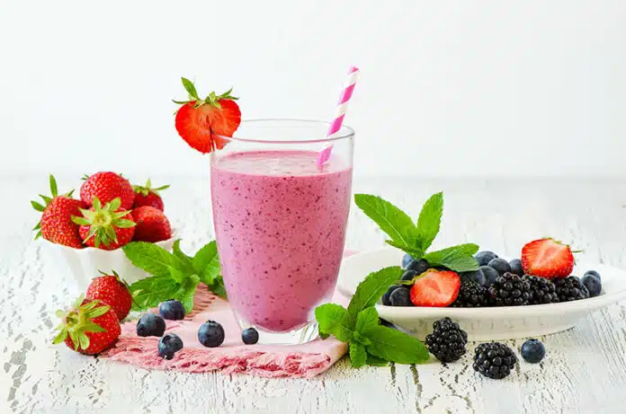 Smoothie aux fruits rouges facile