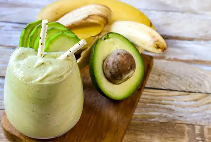 Smoothie avocat banane facile