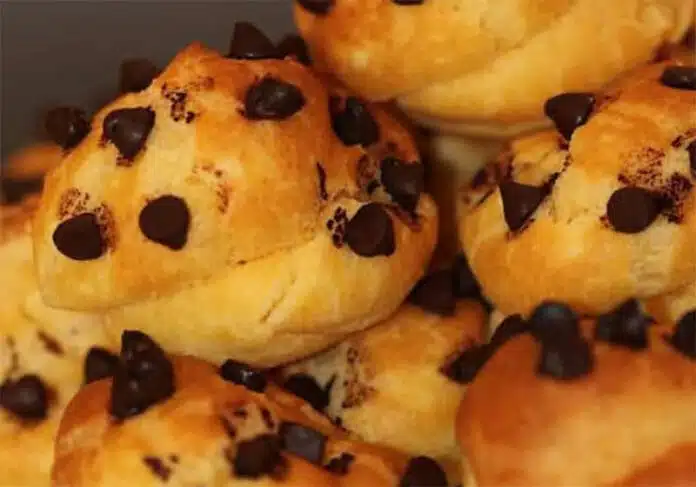 Chouquettes aux pépites de chocolat