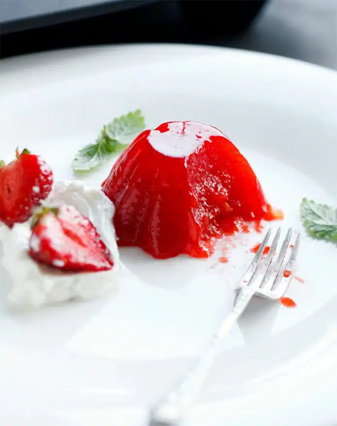 Jello aux fraises maison