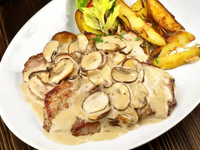 Escalopes de veau à la sauce champignons au Thermomix